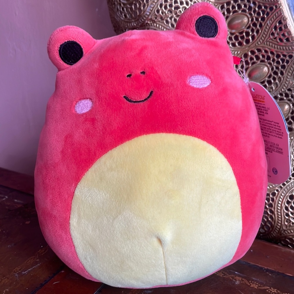 Frog squishmellow with tag
